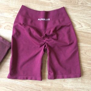 Alphalete Amplify Biker Shorts in Bordeaux
